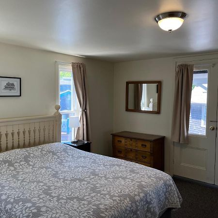 The Attleboro House Hotell Oak Bluffs Eksteriør bilde