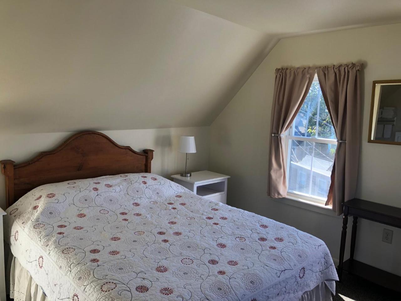 The Attleboro House Hotell Oak Bluffs Eksteriør bilde